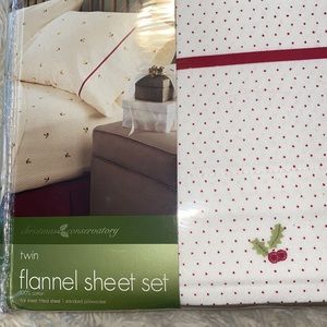 Cherry 🍒 Twin Flannel Sheet Set